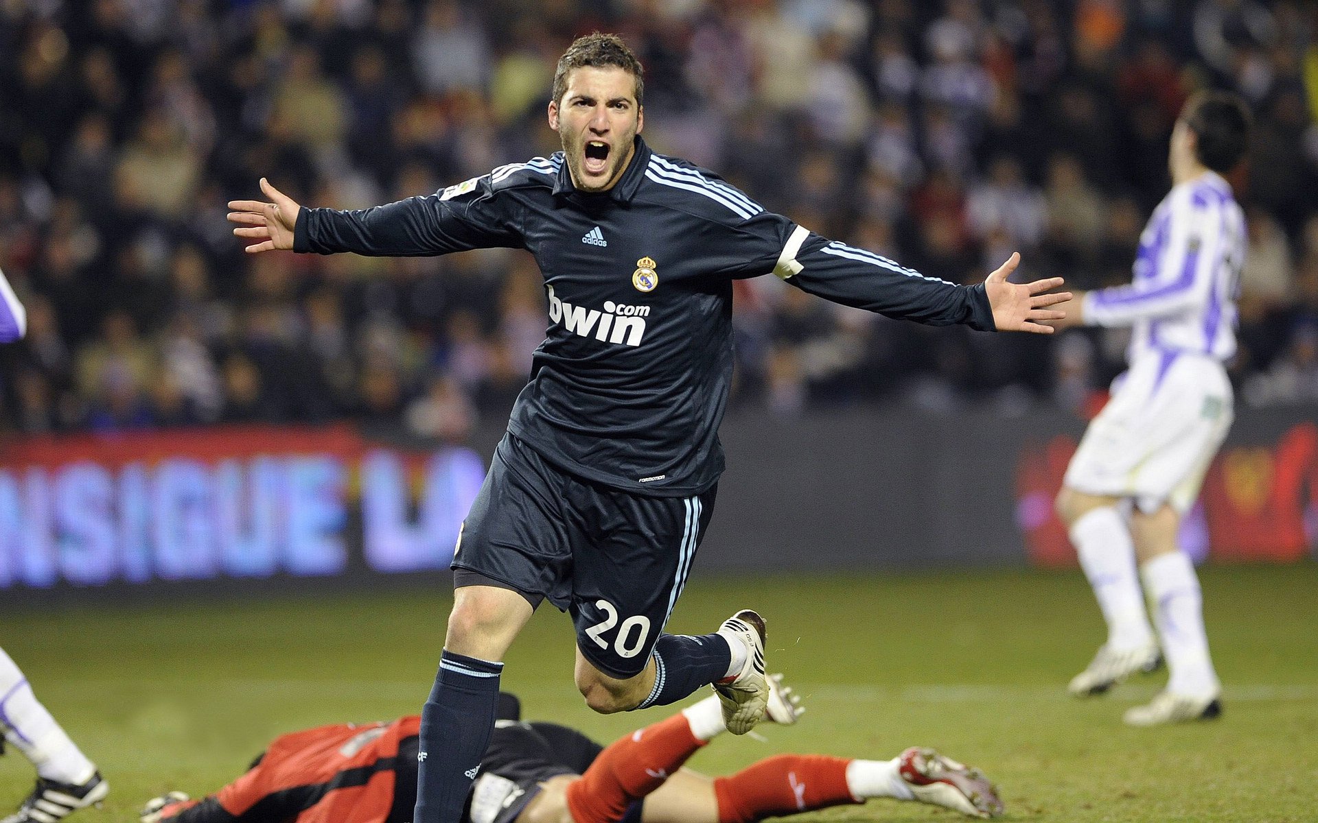 开云LOL-“亚戈·卡尔曼：阿根廷橄榄球的新希望，未来值得期待”